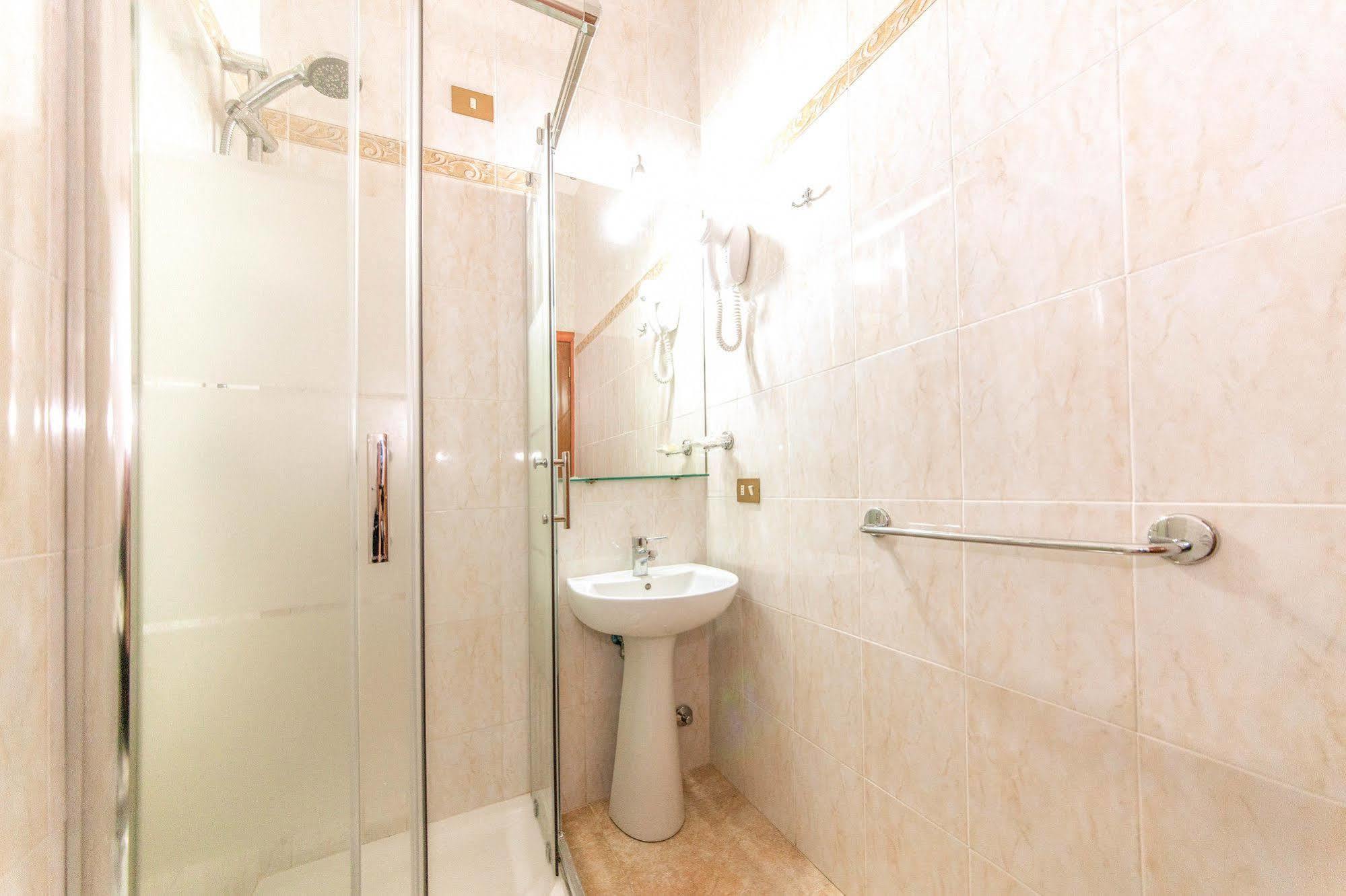 Downtown Accommodation Roma Dış mekan fotoğraf